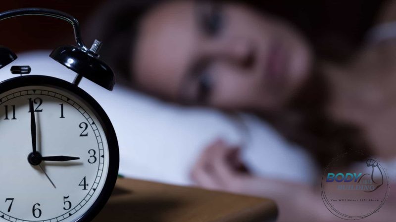 لماذا قلة النوم تؤدى إلى زيادة الوزن ؟
